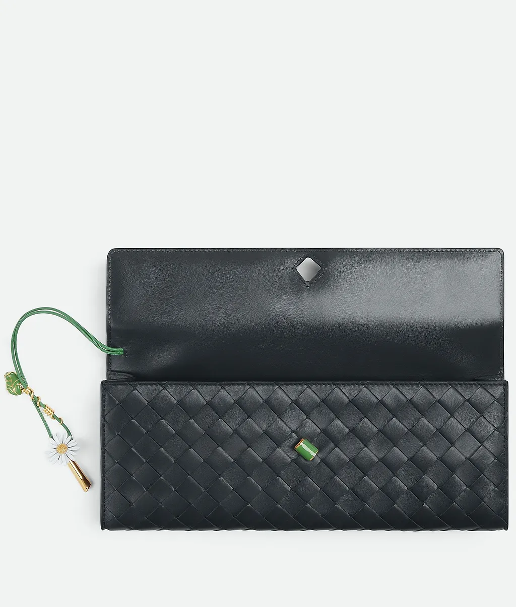Andiamo Clutch