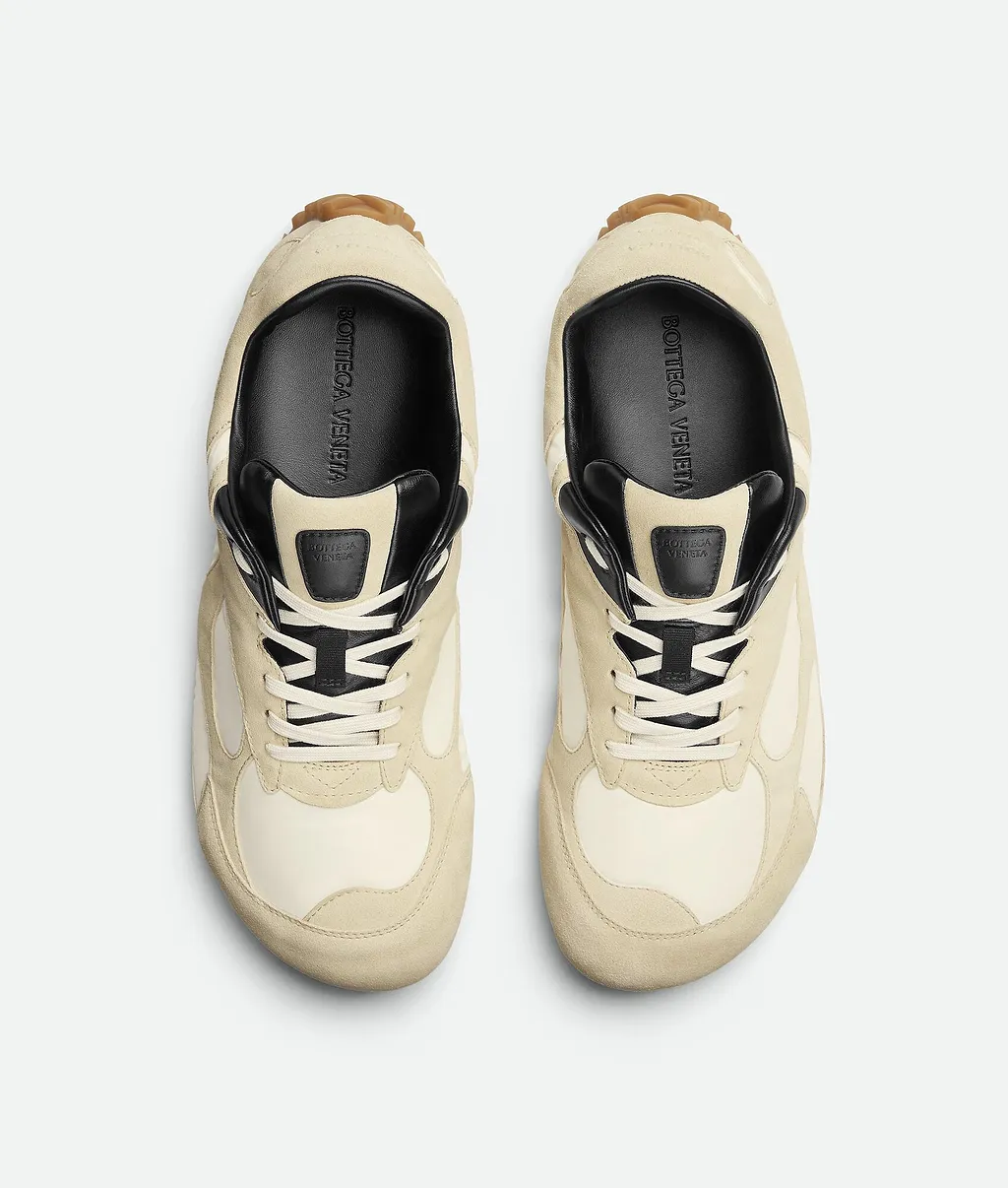 Orbit Flash Sneaker