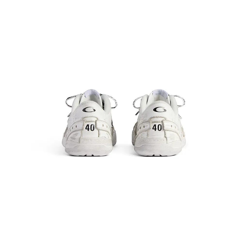 Hamptons Medium Worn-Out Sneaker