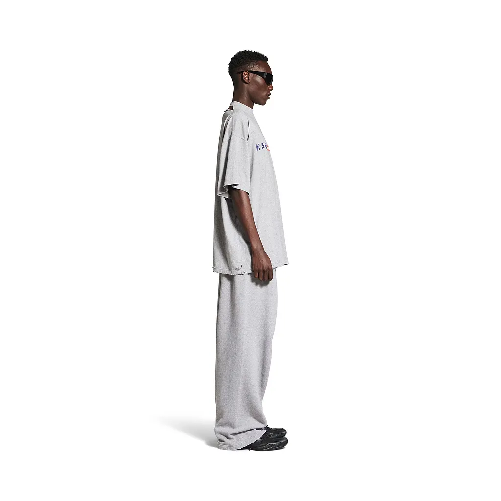 International T-Shirt Oversized
