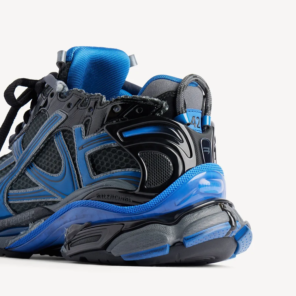 Runner Gradient Mesh Sneaker