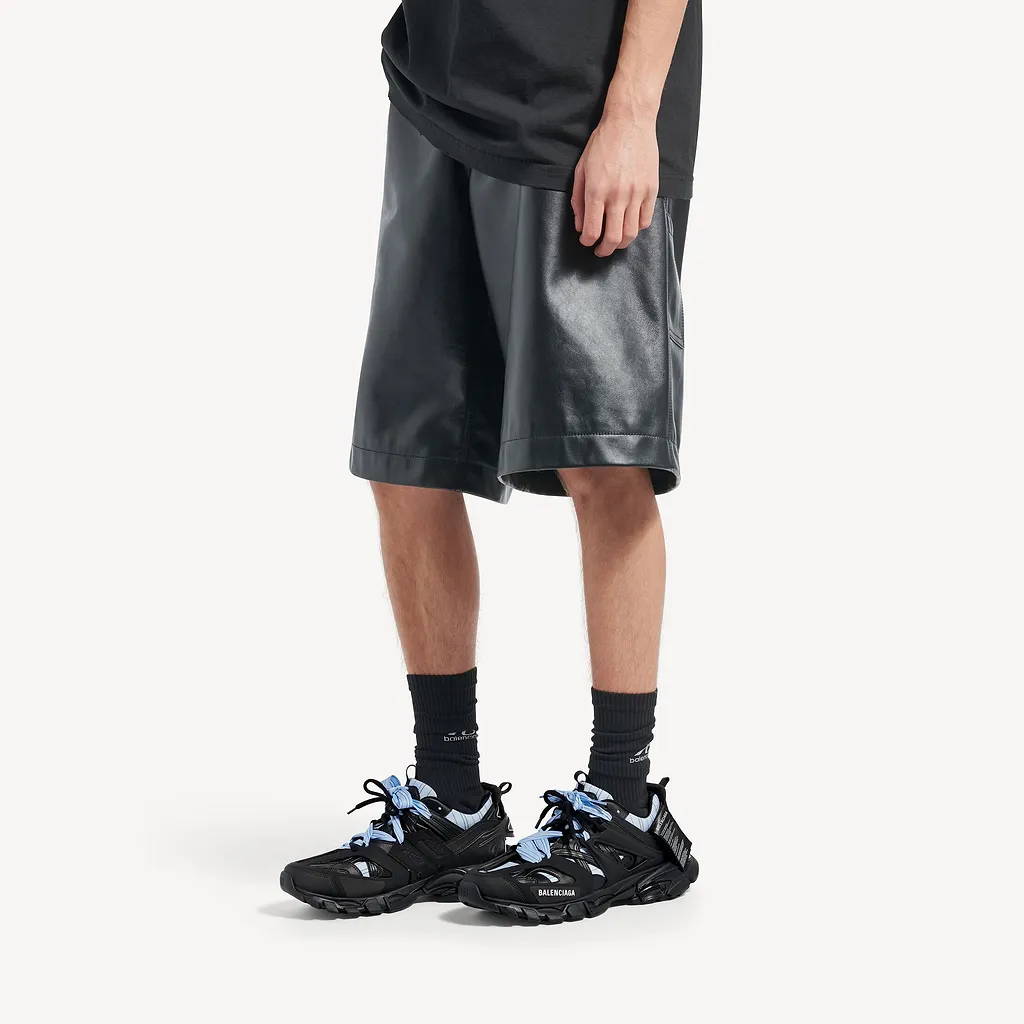 Track Shirt Sneaker