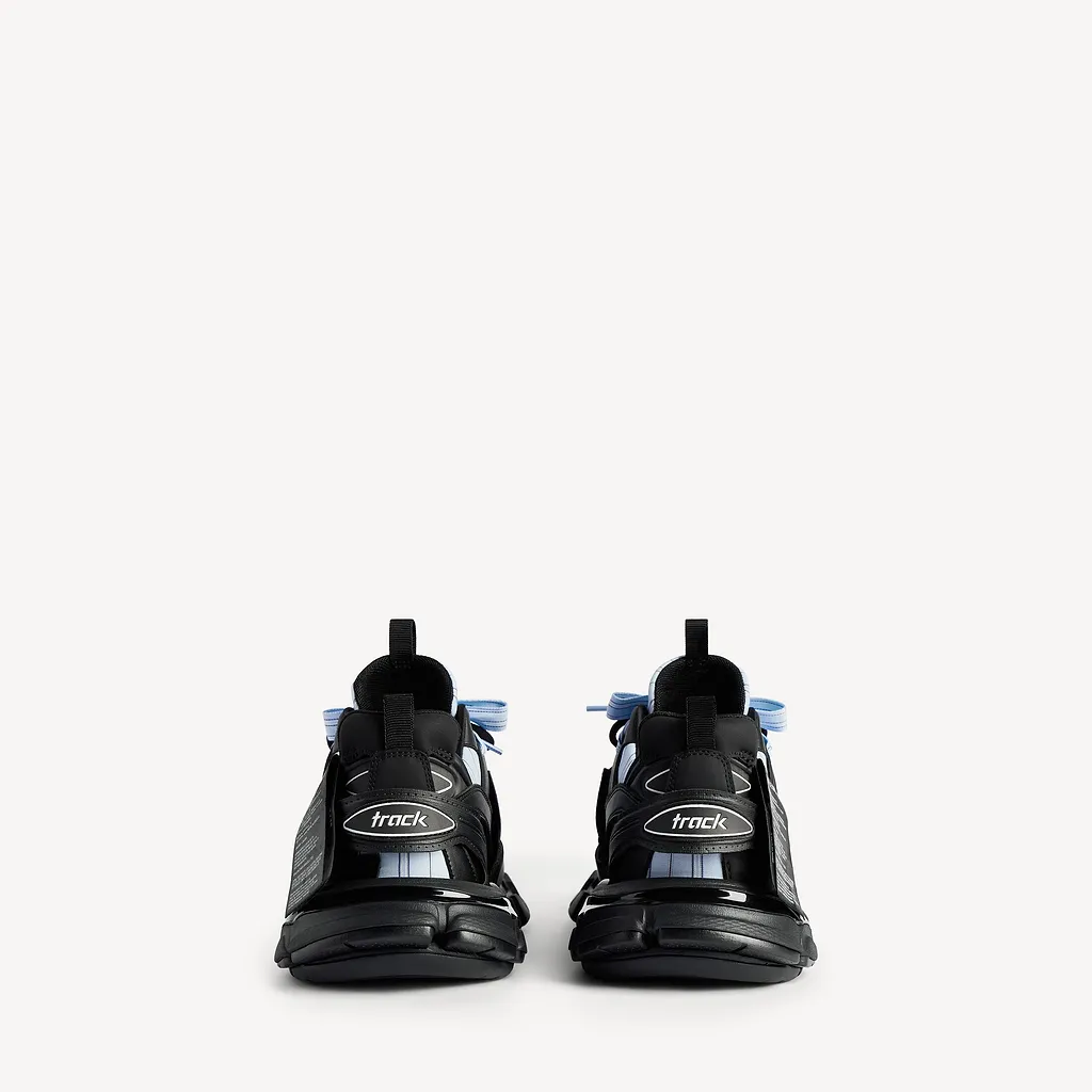 Track Shirt Sneaker