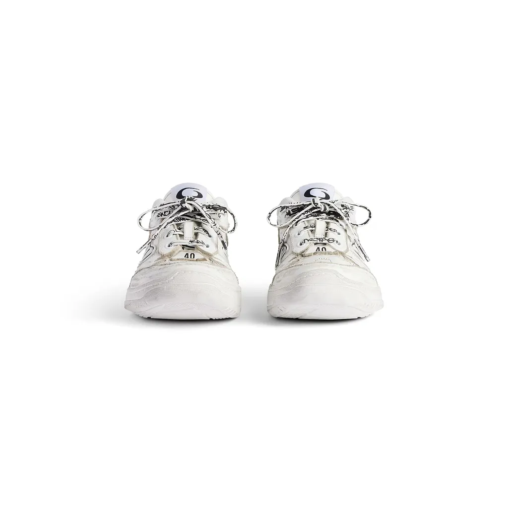 Hamptons Medium Worn-Out Sneaker
