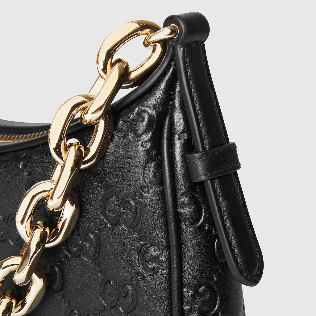 Gg Emblem Medium Shoulder Bag