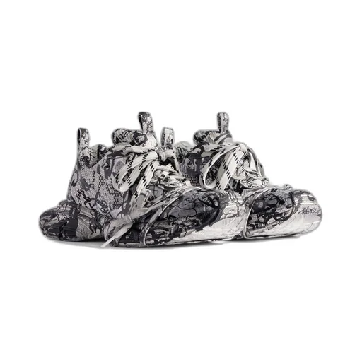 3XL Extreme Graffiti Sneaker