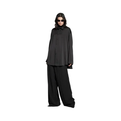 BB Classic Fluid Blouse