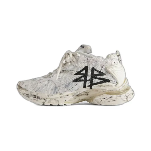 Runner Graffiti Sneaker