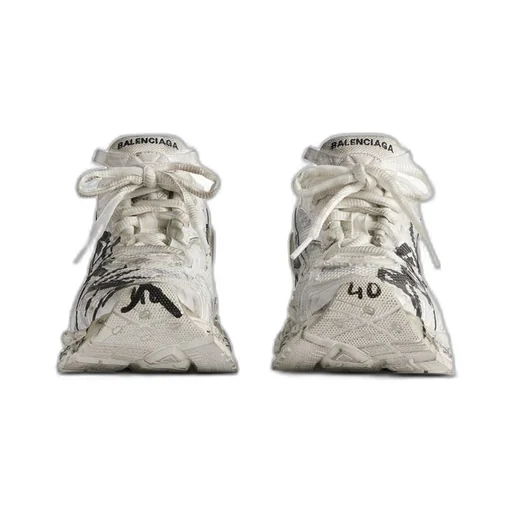 Runner Graffiti Sneaker