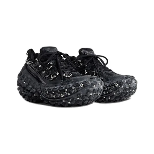 Bouncer Screw Sneaker With Piercings 