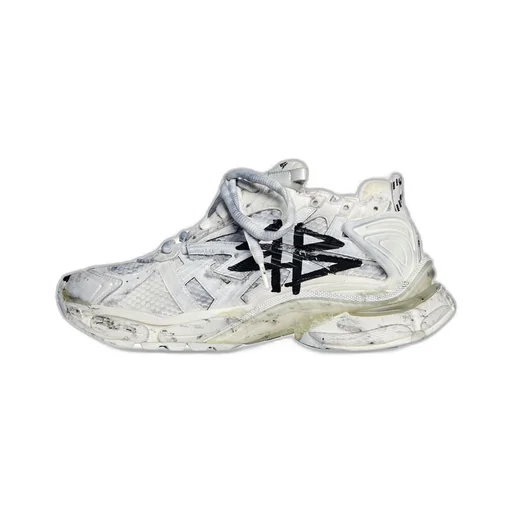 Runner Graffiti Sneaker