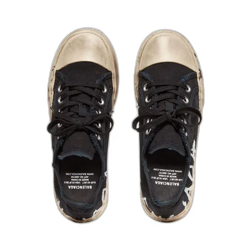 Paris Low Top Graffiti Sneaker