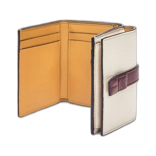 Trifold wallet in soft grained calfskin