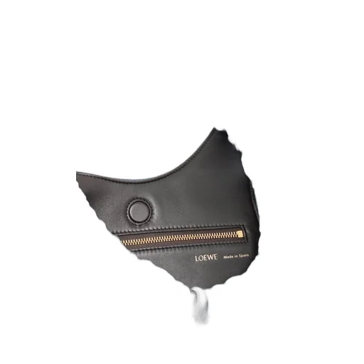 Medium Squeeze bag in washed denim
