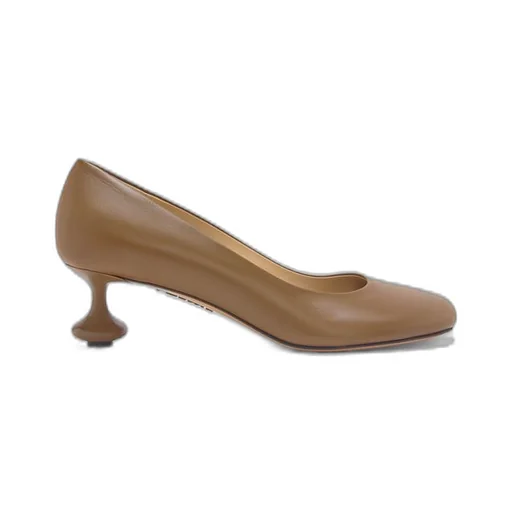 Toy pump in goatskin