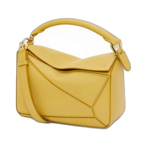 Small Puzzle bag in classic calfskin