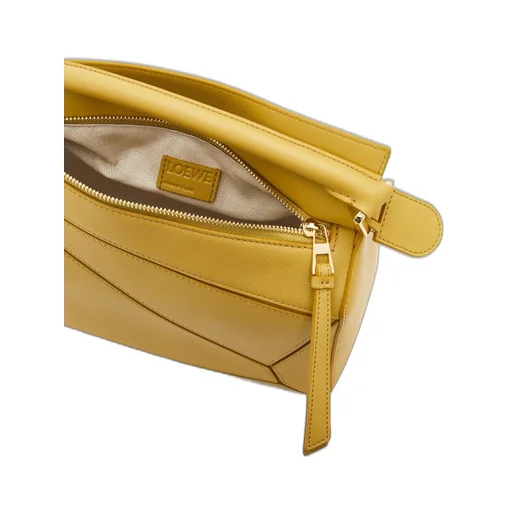 Small Puzzle bag in classic calfskin
