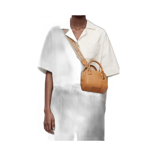 Amazona 16 Square bag in nappa calfskin
