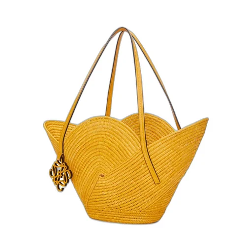 Petal basket bag in raffia and calfskin