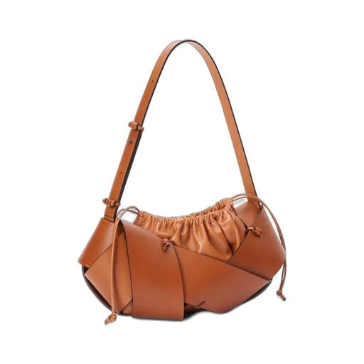 Interlaced hobo bag in calfskin