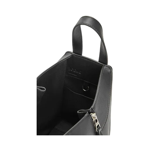 Compact Hammock bag in classic calfskin