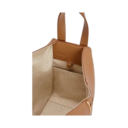 Compact Hammock bag in soft grained calfskin