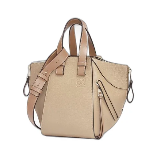 Compact Hammock bag in soft grained calfskin