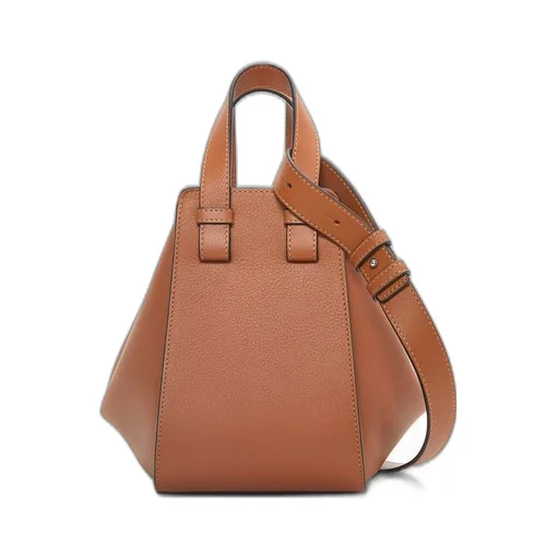 Compact Hammock bag in classic calfskin