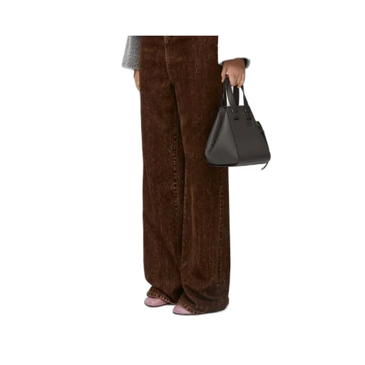 Compact Hammock bag in soft grained calfskin