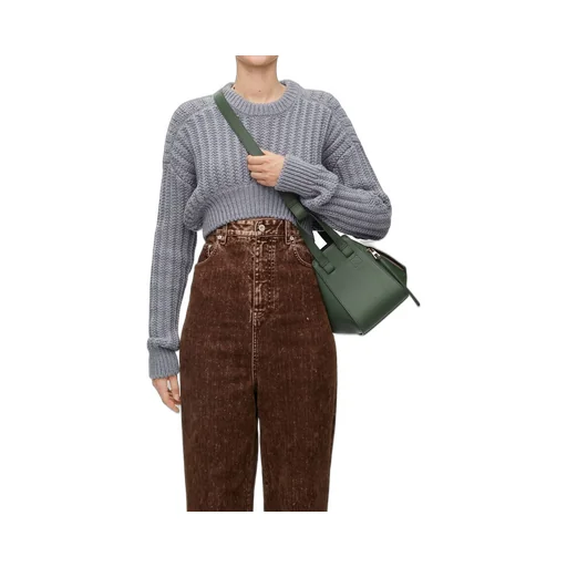Compact Hammock bag in classic calfskin