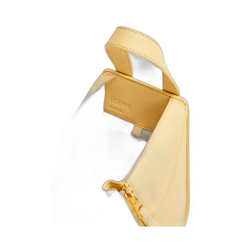 Compact Hammock bag in classic calfskin