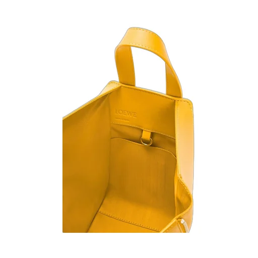 Compact Hammock bag in satin calfskin