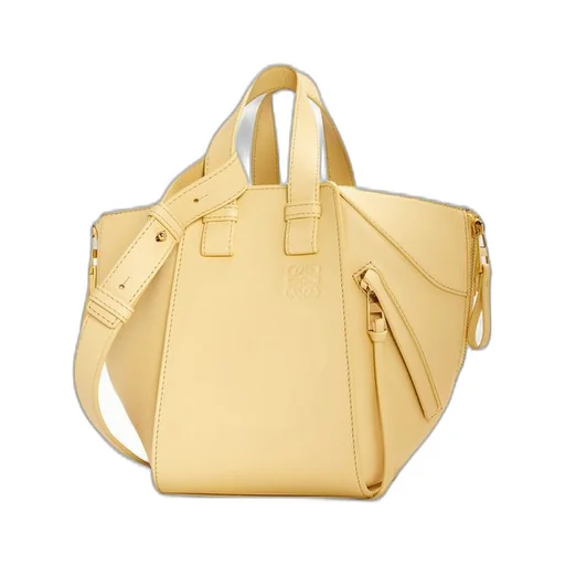 Compact Hammock bag in classic calfskin