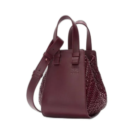 Compact Hammock bag in calfskin