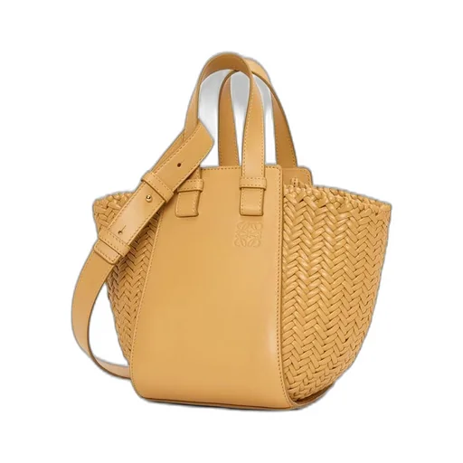 Compact Hammock bag in calfskin