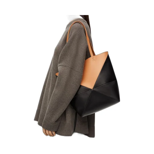 Puzzle Fold Tote in shiny calfskin