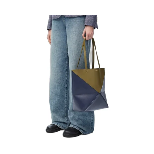 Puzzle Fold Tote in shiny calfskin