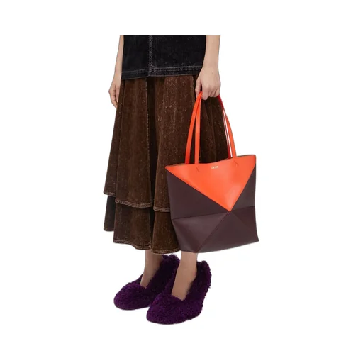 Puzzle Fold Tote in shiny calfskin