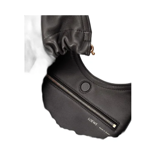 Medium Squeeze bag in nappa lambskin