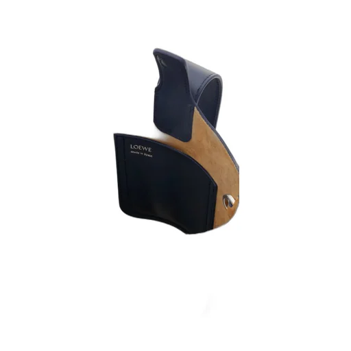Mini Pebble bucket in mellow calfskin