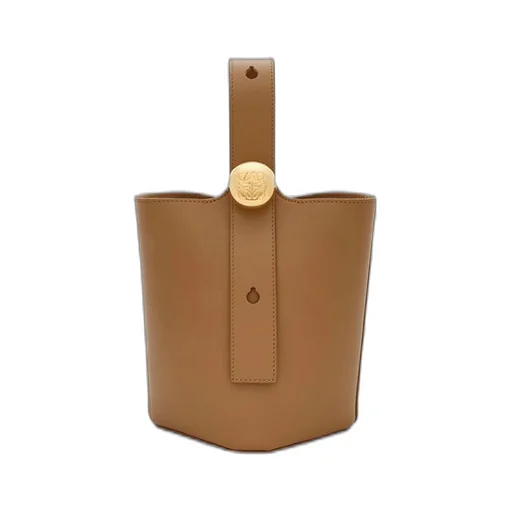 Mini Pebble bucket in mellow calfskin