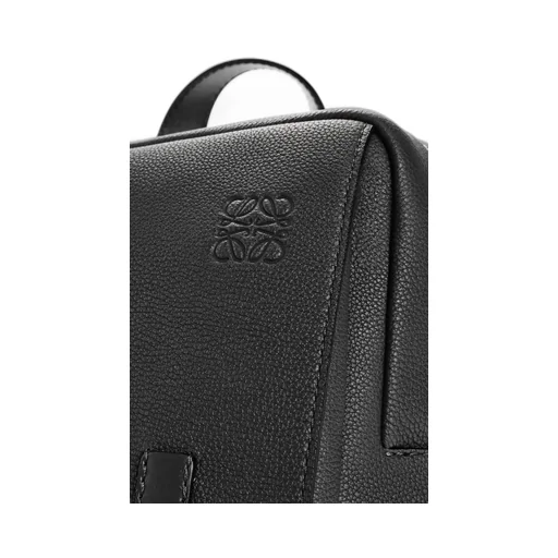 Military backpack in soft grained calfskin