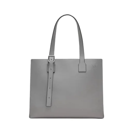 Buckle Horizontal Tote in classic calfskin