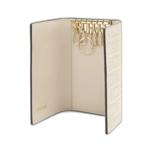 Repeat key case in embossed silk calfskin