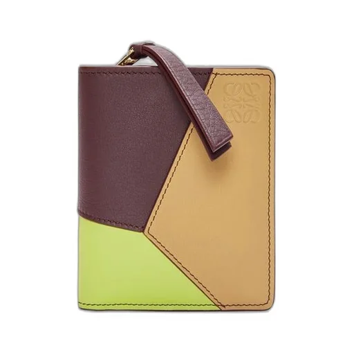 Puzzle compact zip wallet in classic calfskin