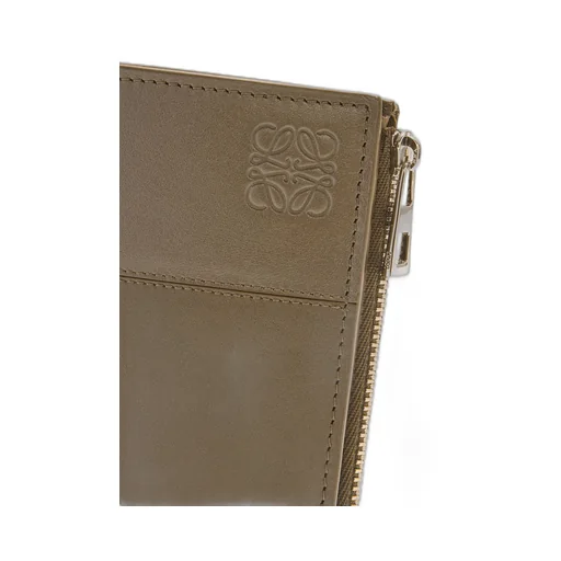Slim compact wallet in shiny calfskin