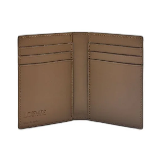 Bifold cardholder in soft grained calfskin