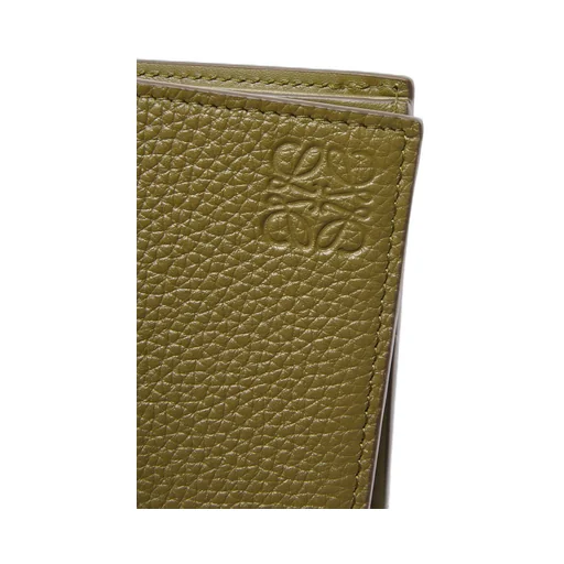 Bifold wallet in soft grained calfskin