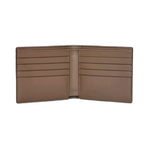 Bifold wallet in soft grained calfskin