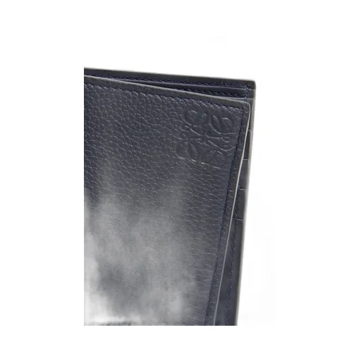 Bifold wallet in soft grained calfskin